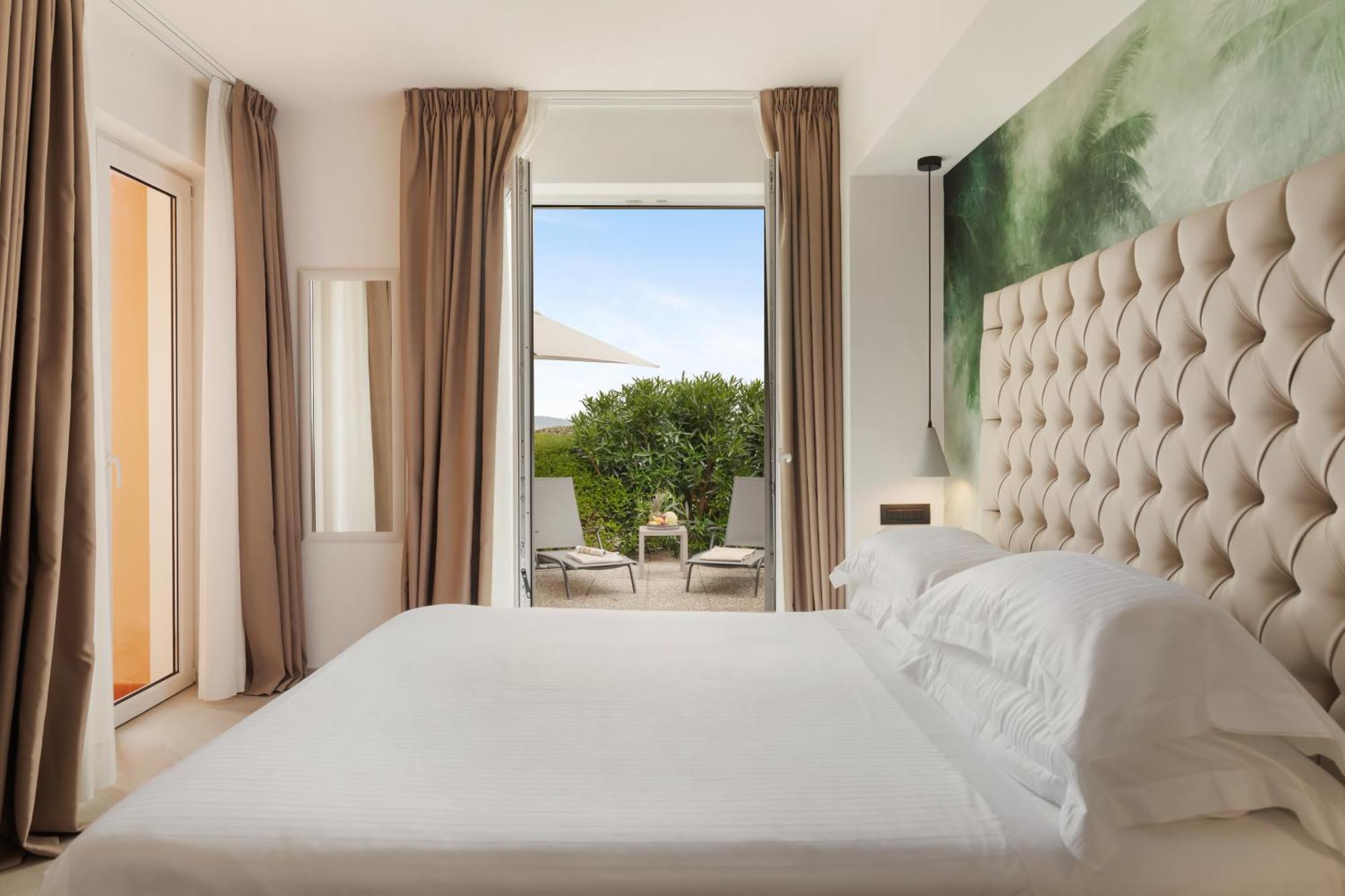 Hotel Villa Domizia Порто Санто Стефано Екстериор снимка